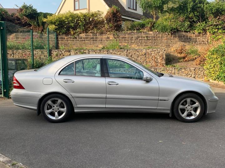 Mercedes-Benz C Class - 1.8 C180 Kompressor Avantgarde SE 4dr - LONG MOT-S/HISTORY-2 KEYS - Image 5