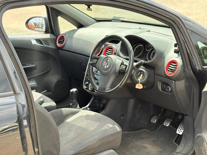 Vauxhall Corsa - 1.3 CDTi ecoFLEX Limited Edition Euro 5 3dr - Limited Edition ++Red Calipers - Image 7