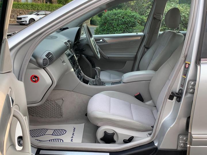 Mercedes-Benz C Class - 1.8 C180 Kompressor Avantgarde SE 4dr - LONG MOT-S/HISTORY-2 KEYS - Image 26