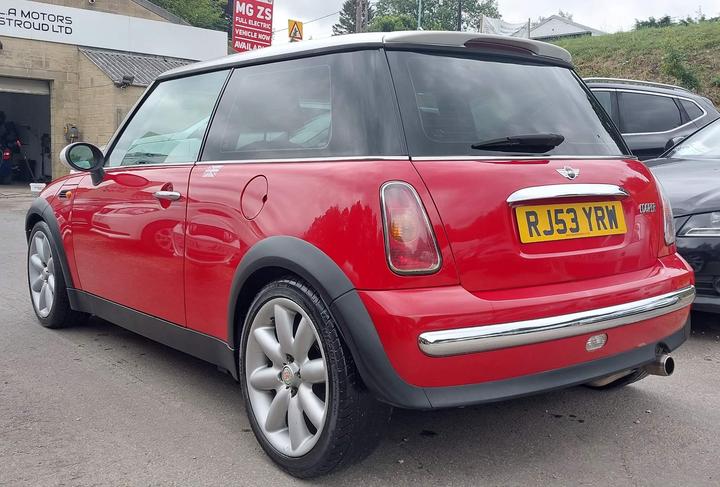 MINI Hatch - 1.6 Cooper Euro 3 3dr - Image 2