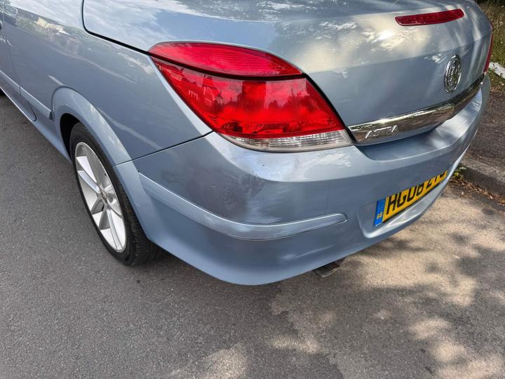 Vauxhall Astra - 1.8i 16v Sport Twin Top 2dr - LOW MILES, OWNED 7 YEARS. - Image 9