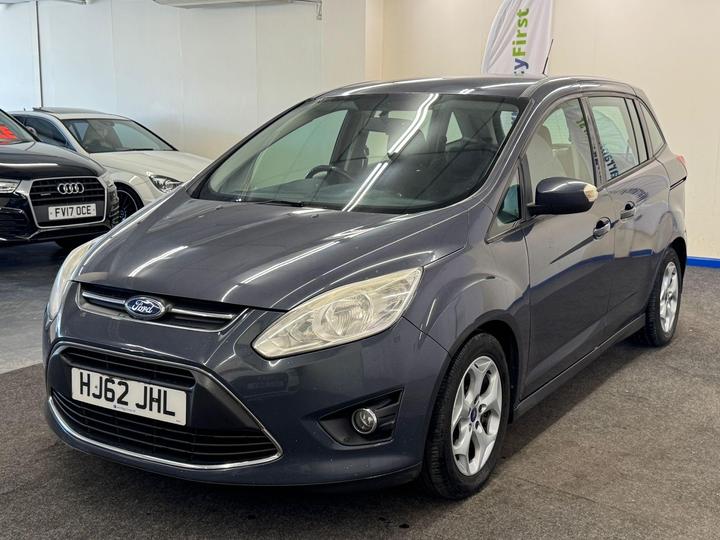 Ford Grand C-Max - 1.6 TDCi Zetec Euro 5 5dr - DRIVES A1 - Image 9
