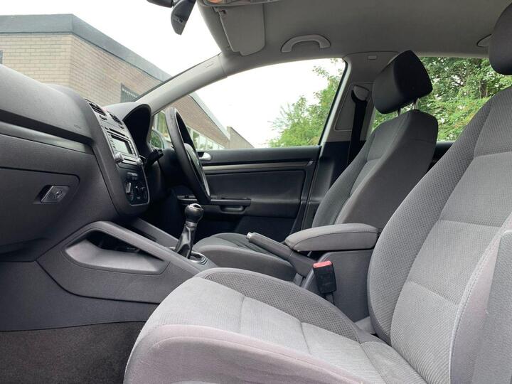 Volkswagen Golf - 1.9 TDI SE 5dr - Image 14