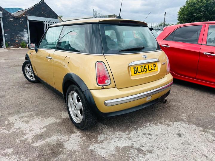MINI Hatch - 1.6 One Euro 4 3dr - Great condition - Image 4