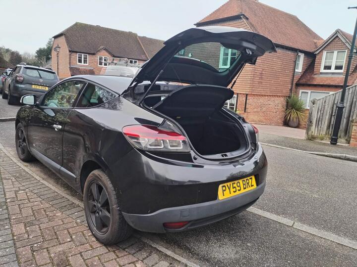 Renault Megane - 1.5 dCi Dynamique Euro 4 3dr - Image 10