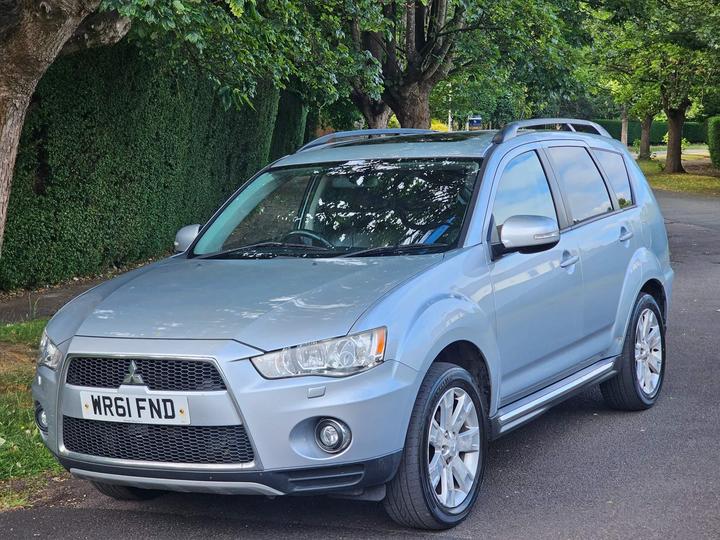 Cheap Mitsubishi Outlander - 2.2 DI-D GX4 4WD Euro 5 5dr - read advert for sale in Leicester, Leicestershire