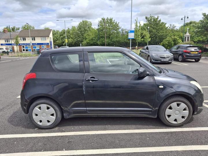 Suzuki Swift - 1.3 GL 3dr - Image 2