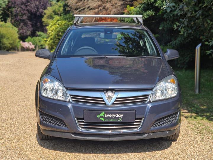 Cheap Vauxhall Astra - 1.4i 16v Active 5dr - New in stock and ready to go for sale in Enfield, Greater London