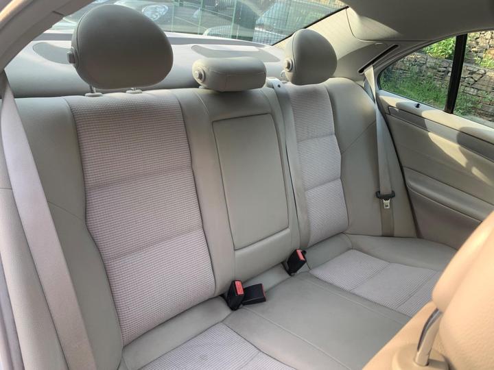 Mercedes-Benz C Class - 1.8 C180 Kompressor Avantgarde SE 4dr - LONG MOT-S/HISTORY-2 KEYS - Image 16