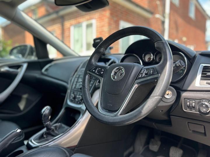 Vauxhall Astra - 1.6 16v Elite Euro 5 5dr - PART EXCHANGE CLEARANCE - Image 14