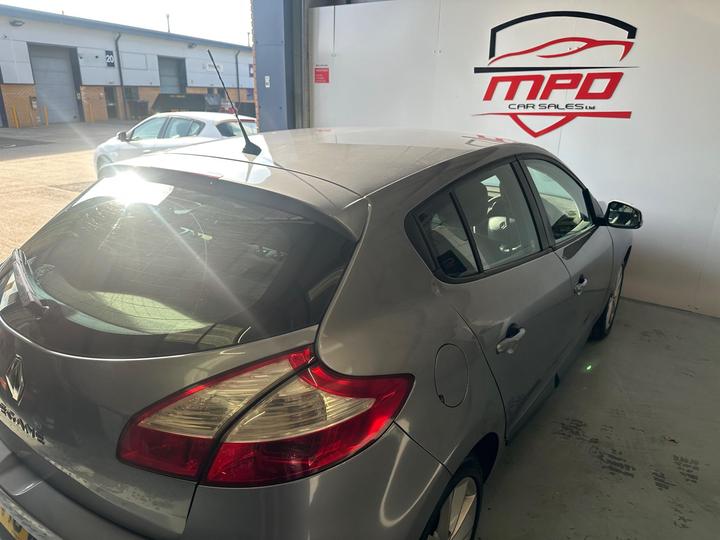 Renault Megane - 1.6 16V I-Music Euro 5 5dr - 12 MONTHS MOT-2KEYS-HISTORY - Image 37