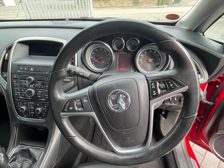 Vauxhall Astra - 1.6 16v Elite Euro 5 5dr - PX to Clear!!!! - Image 9