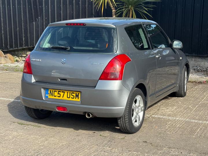 Suzuki Swift - 1.3 GL 3dr - LONG MOT|CLEAN CAR|GOOD RUNNER - Image 20