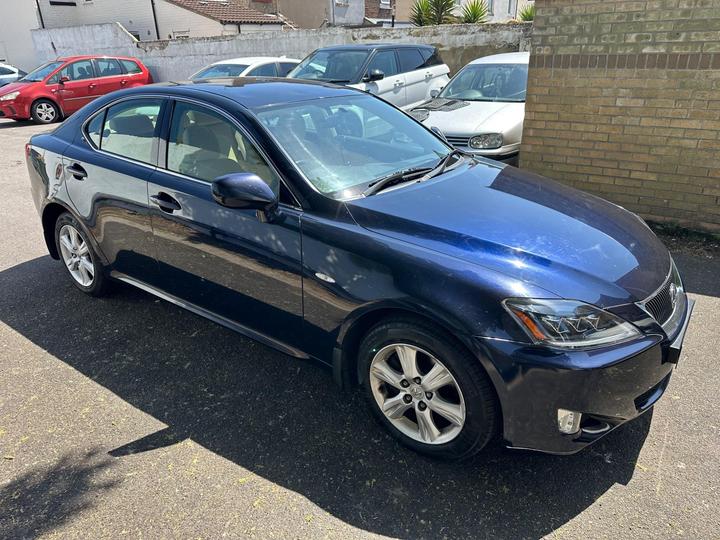 Lexus IS - 2.2 220TD 4dr - Image 6