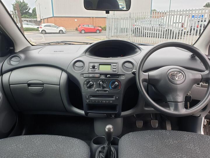Toyota Yaris - 1.0 VVT-i T3 3dr - PART EXCHANGE CLEARANCE - Image 13