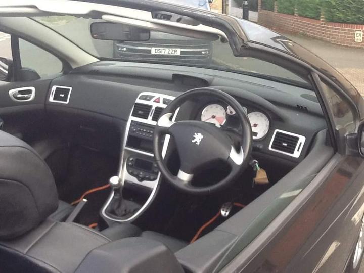 Peugeot 307 CC - 2.0 16v 2dr - Image 11