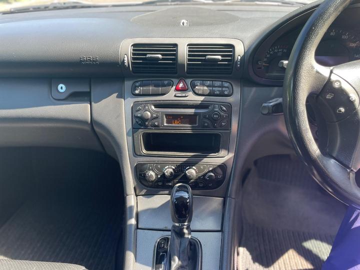 Mercedes-Benz C Class - 1.8 C200 Kompressor Avantgarde SE 4dr - One Owner From New - Image 15