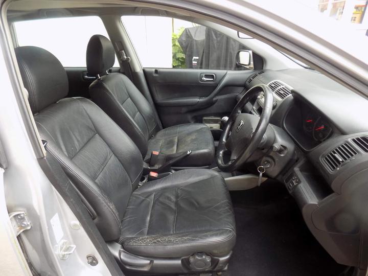 Honda Civic - 1.6 i-VTEC Executive 5dr - 1 Years Mot.Ulez compliant - Image 13