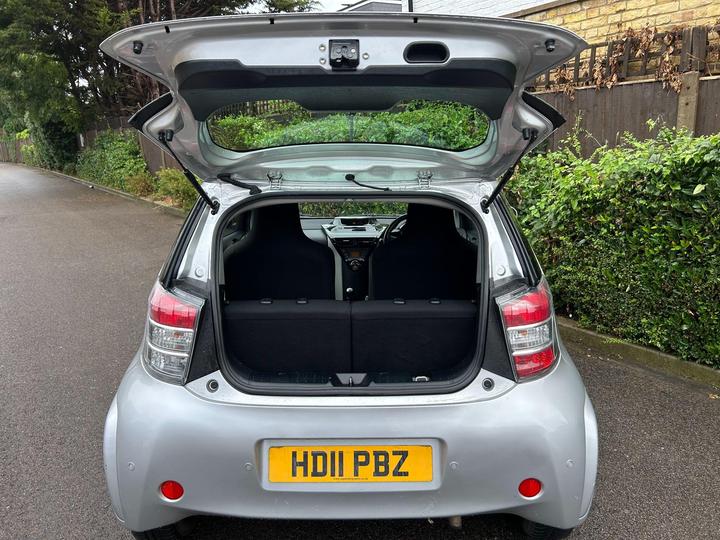 Toyota iQ - 1.0 VVT-i 2 Euro 5 3dr - 2 KEYS SERVICE HISTORY - Image 47