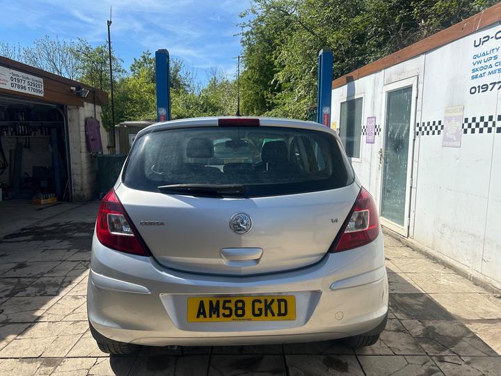 Vauxhall Corsa - 1.4i 16v Design 5dr (a/c) - Image 4