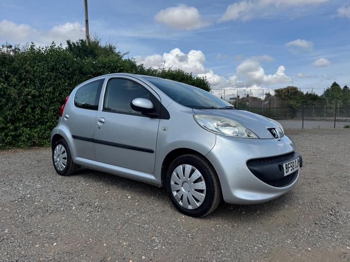 Cheap Peugeot 107 - 1.0 12V Urban Euro 4 5dr - ULEZ|HPI clear for sale in Luton, Bedfordshire