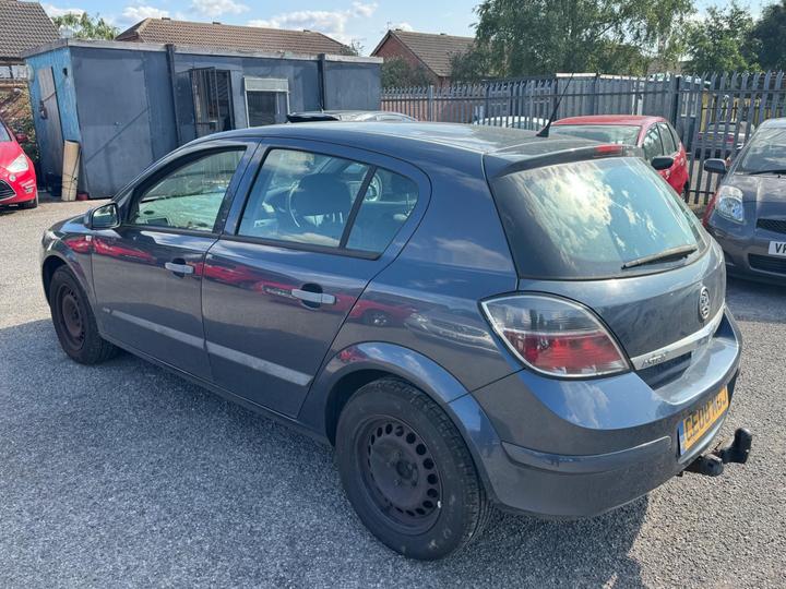 Vauxhall Astra - 1.6i 16v Life 5dr - JUST TAKEN IN PX NEEDS TO GO!! - Image 4