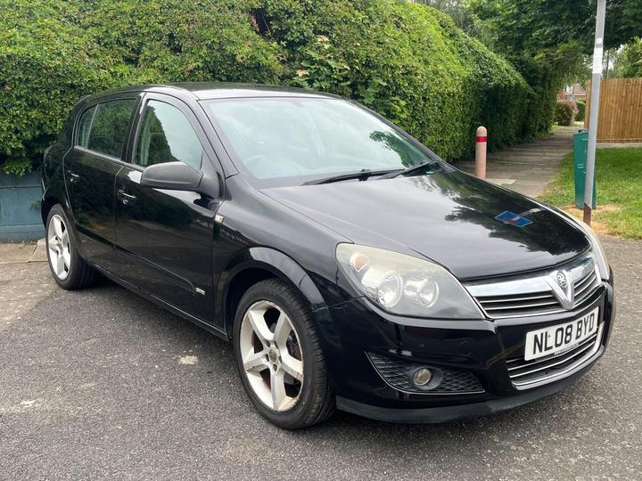 Cheap Vauxhall Astra - 1.8i 16v SRi 5dr - Smooth and Ready to go! for sale in Ruislip, Greater London