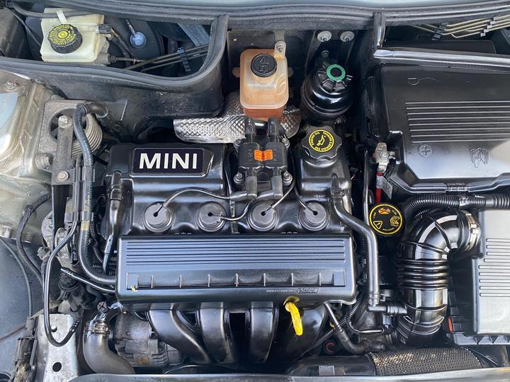 MINI Hatch - 1.6 Cooper Euro 3 3dr - Image 25