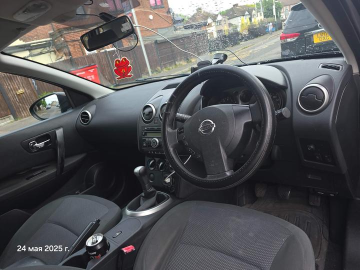 Nissan Qashqai - 1.6 Visia 2WD 5dr - No issues at all... - Image 2