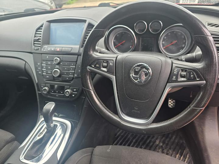 Vauxhall Insignia - 2.0 CDTi SRi Auto Euro 5 5dr - AUTOMATIC - Image 9