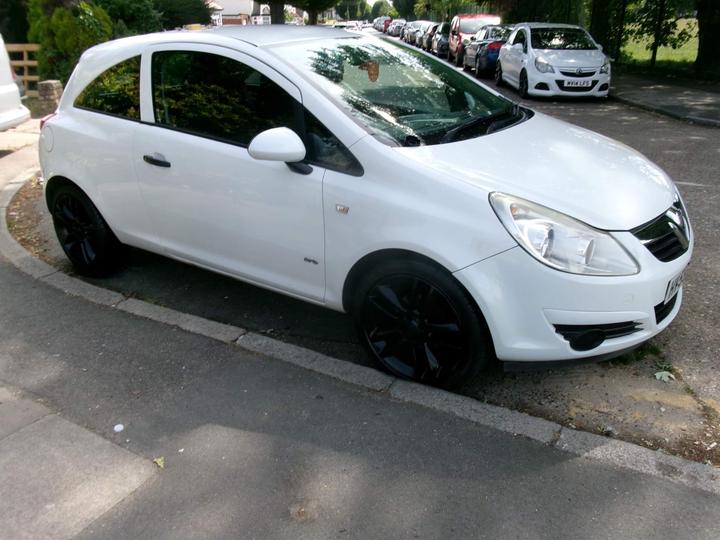 Cheap Vauxhall Corsa - 1.0i 12v Life 3dr for sale in Upper Edmonton, Greater London