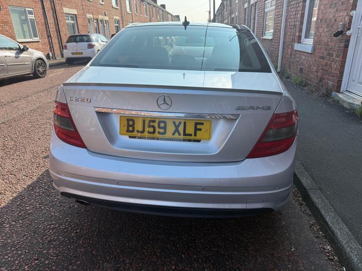 Mercedes-Benz C Class - 2.1 C220 CDI BlueEfficiency Sport Auto Euro 5 4dr - Image 8