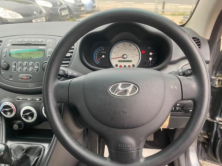 Hyundai i10 - 1.2 Classic Euro 4 5dr - LONG MOT+ULEZ FREE+FIRST CAR - Image 24