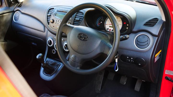 Hyundai i10 - 1.2 Classic Euro 4 5dr - BEST FOR NEW/YOUNG DRIVERS - Image 18