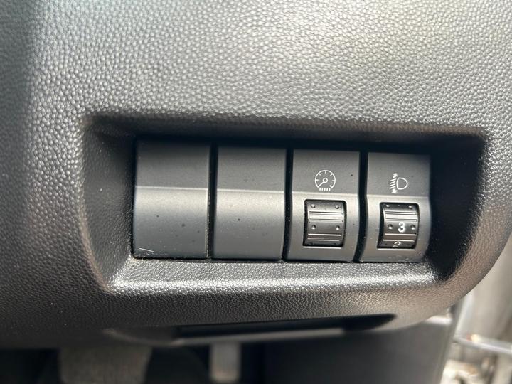 Mazda Mazda3 - 1.6 TS 5dr - AUTOMOT Expiry date 08/08/2025 - Image 23