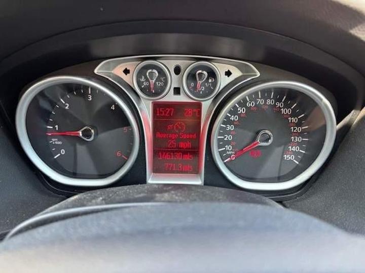 Ford Focus - 1.6 TDCi DPF Zetec 5dr - Image 8