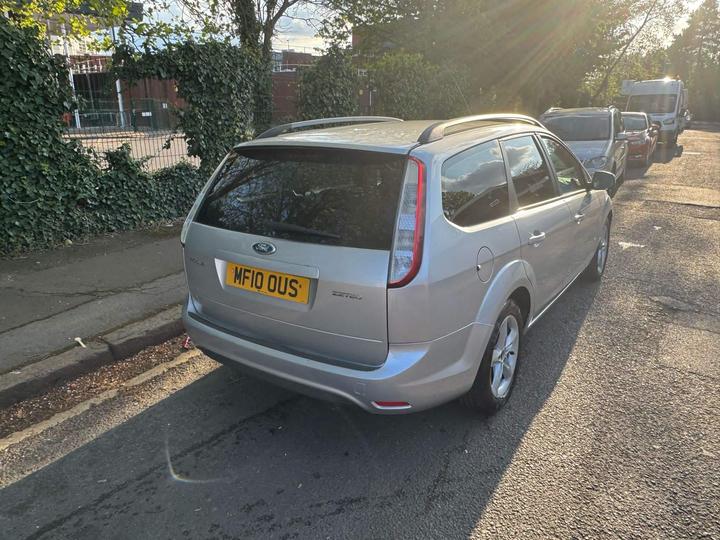 Ford Focus - 1.6 TDCi DPF Zetec 5dr - Image 6