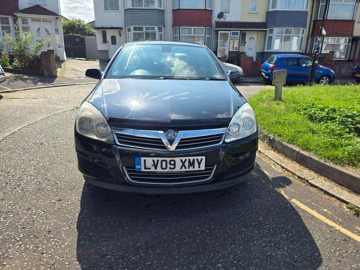Vauxhall Astra - 1.4i 16v Active 5dr - FUL SERVICE HIST+NEW MOT+CHEAP - Image 4