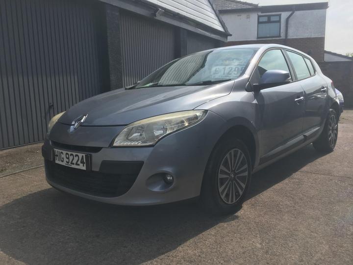 Renault Megane - 1.6 16V Expression Euro 4 5dr - March 2026 mot hpi clear car - Image 2