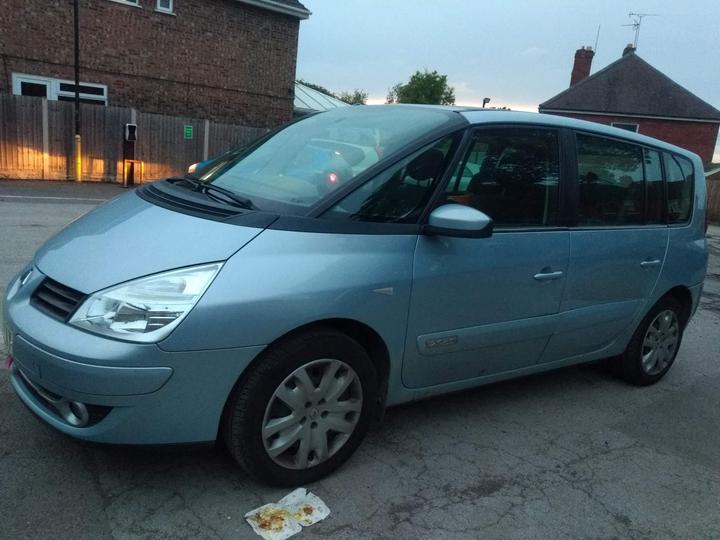 Renault Espace - 2.0 dCi Tech Run Euro 4 5dr - RARE GRAND ESPACE+DELIVERY - Image 2