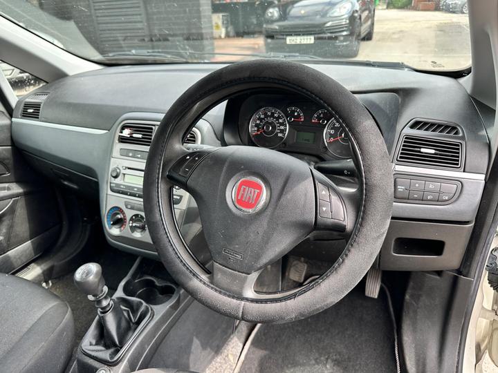 Fiat Punto - 1.2 Pop Manual Euro 5 3dr - HPI | Long MOT |Low Ins. Group - Image 10