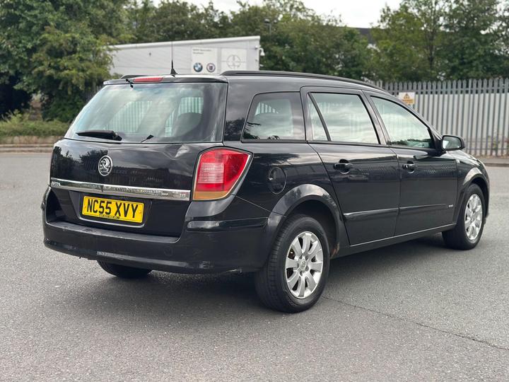 Vauxhall Astra - 1.8i 16v Club 5dr - Cheap Automayic Estate - Image 9