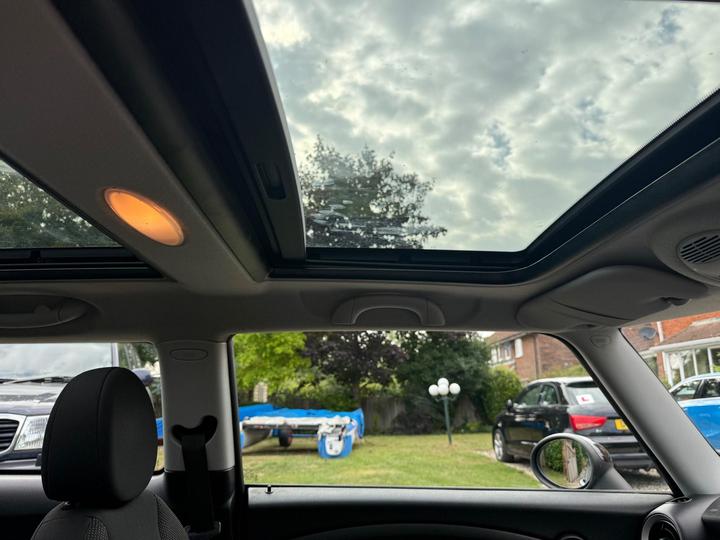 MINI Hatch - 1.6 Cooper Euro 4 3dr - Image 20