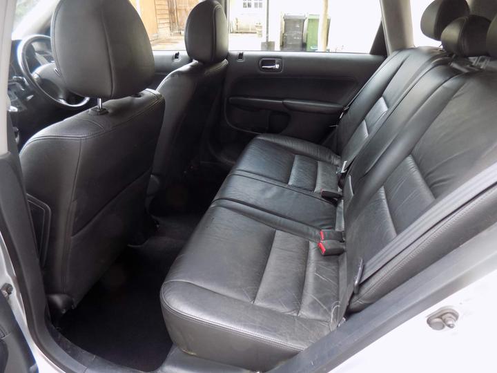 Honda Civic - 1.6 i-VTEC Executive 5dr - 1 Years Mot.Ulez compliant - Image 8