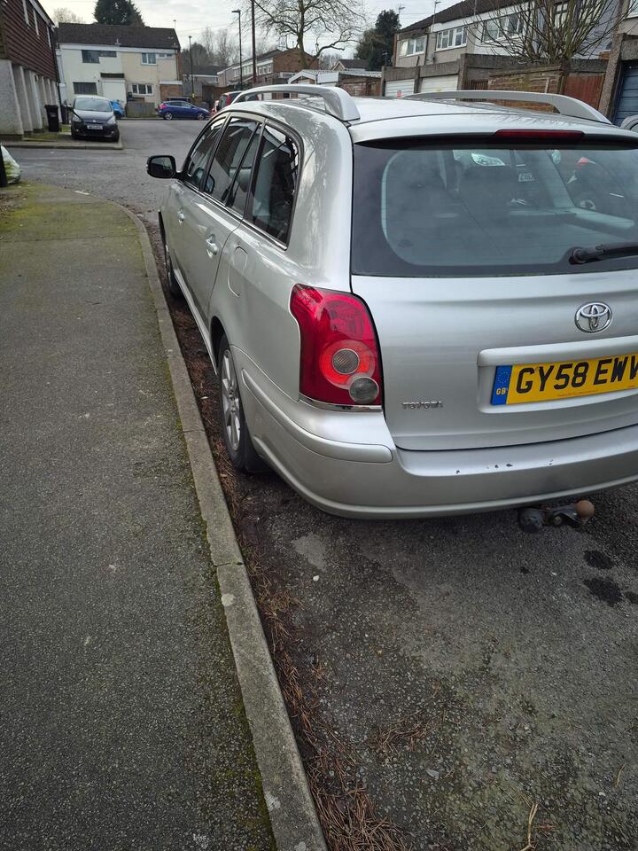 Toyota Avensis - 1.8 VVT-i TR 5dr - Image 5