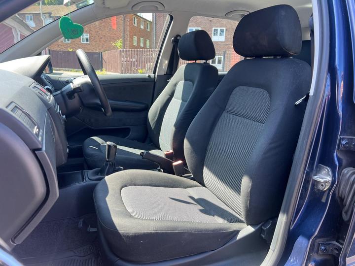 Skoda Fabia - 1.4 16V Ambiente 5dr - IDEAL FIRST CAR - LONG MOT - Image 14