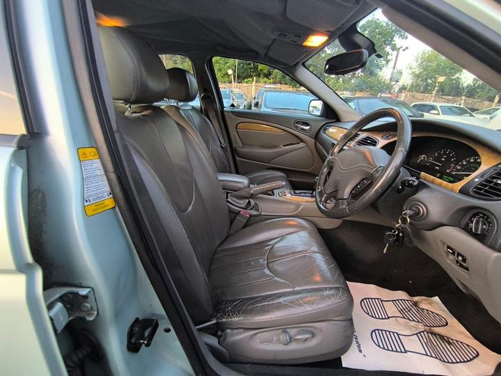 Jaguar S-Type - 3.0 V6 4dr - Free Warranty, UK Model - Image 8