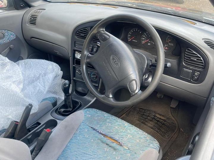 Kia Mentor II - 1.5 S 4dr - Image 2
