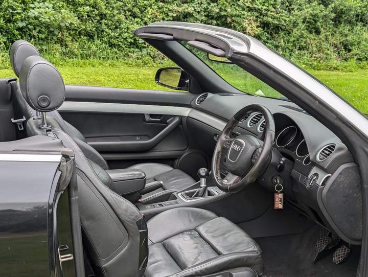 Audi A4 Cabriolet - 2.0 TDI S line 2dr - Image 18