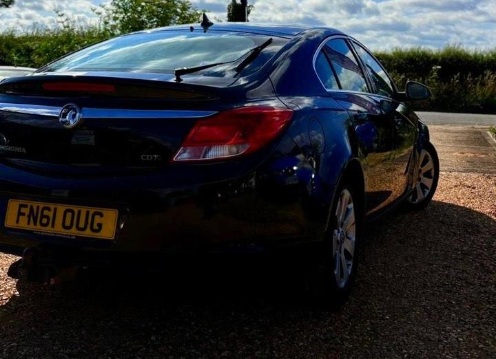Vauxhall Insignia - 2.0 CDTi ecoFLEX SRi Nav Euro 5 (s/s) 5dr - delivery - warranty - Image 2